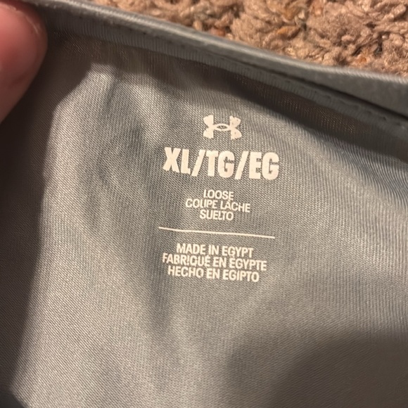 Men’s under Armour short sleeve shirt - Picture 3 of 4